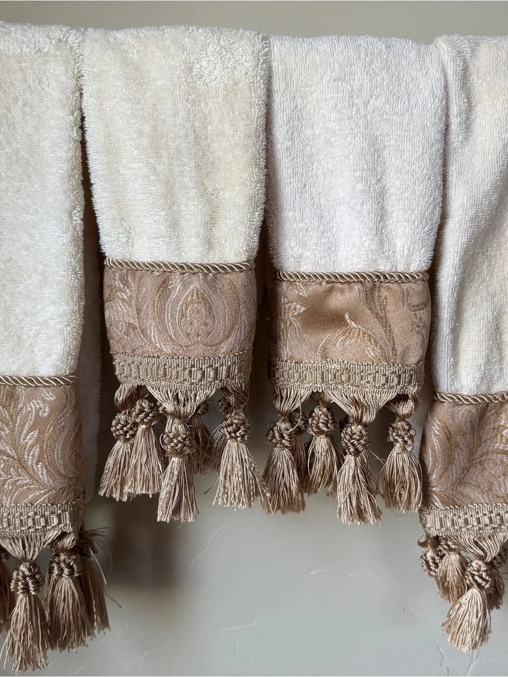 Vintage Croscill Belmont Gold 6-Pc Towel Set Damask Tassel Champagne